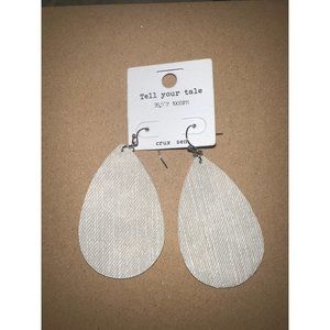 Tell Your Tale Cloth Earrings — NWTS